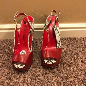 Penny loves Kenny heels